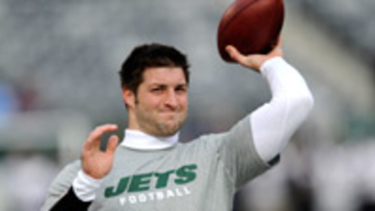 Tony Dungy Says Philadelphia Eagles Should Think About Trading for Tim Tebow  (Rumors)