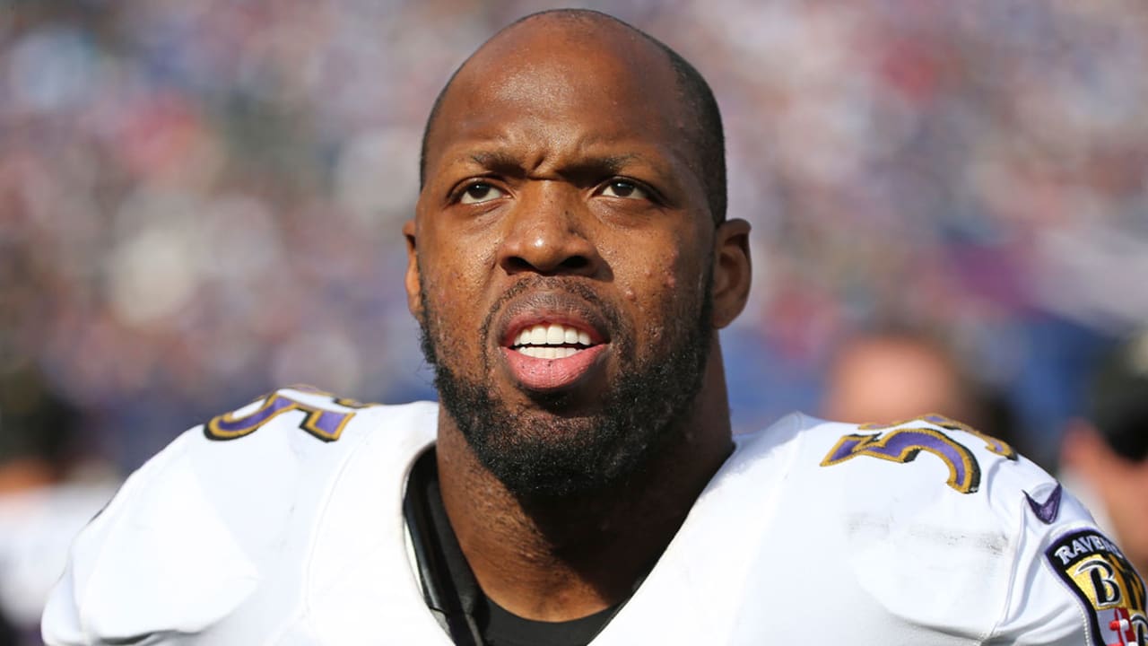 Report: Terrell Suggs may not retire, 'still loves the game'