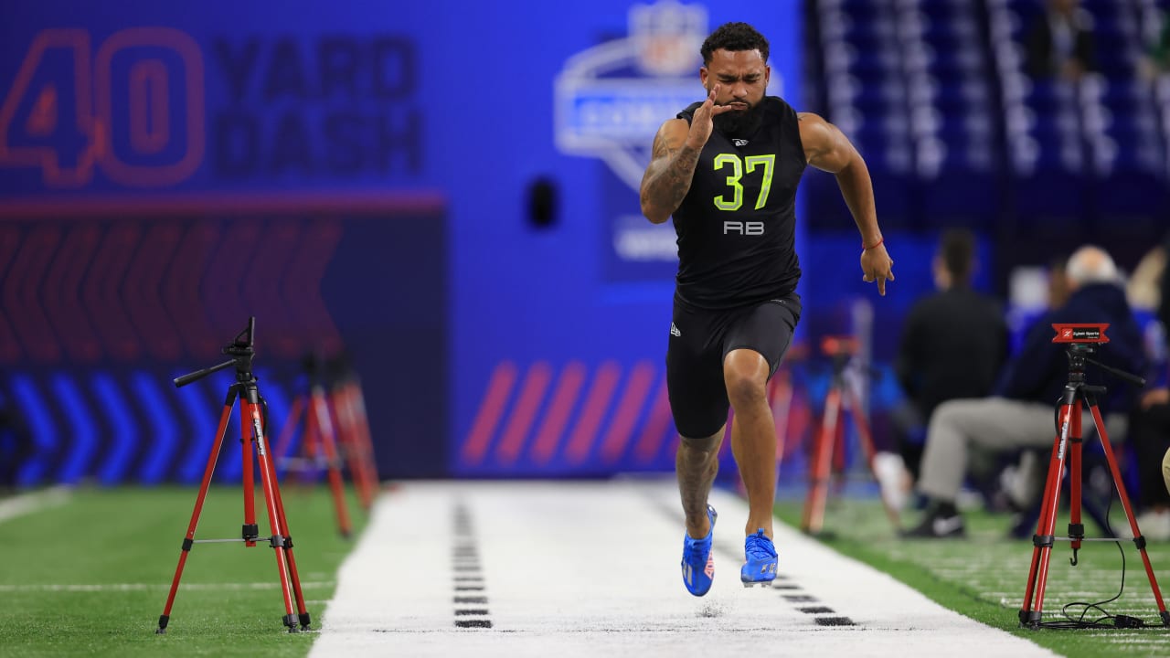 Running back Kyren Williams runs official 4.65-second 40-yard dash at 2022  combine