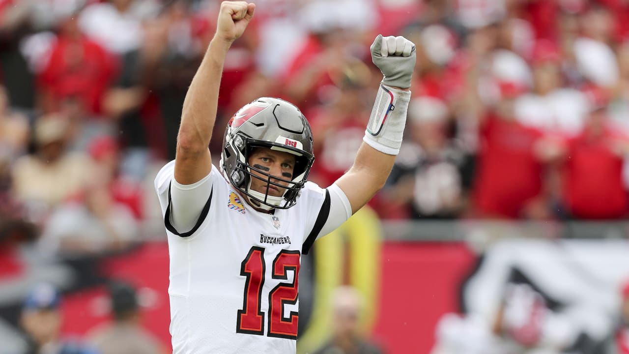 Tampa Bay Buccaneers QB Tom Brady's top plays 2021 regular season