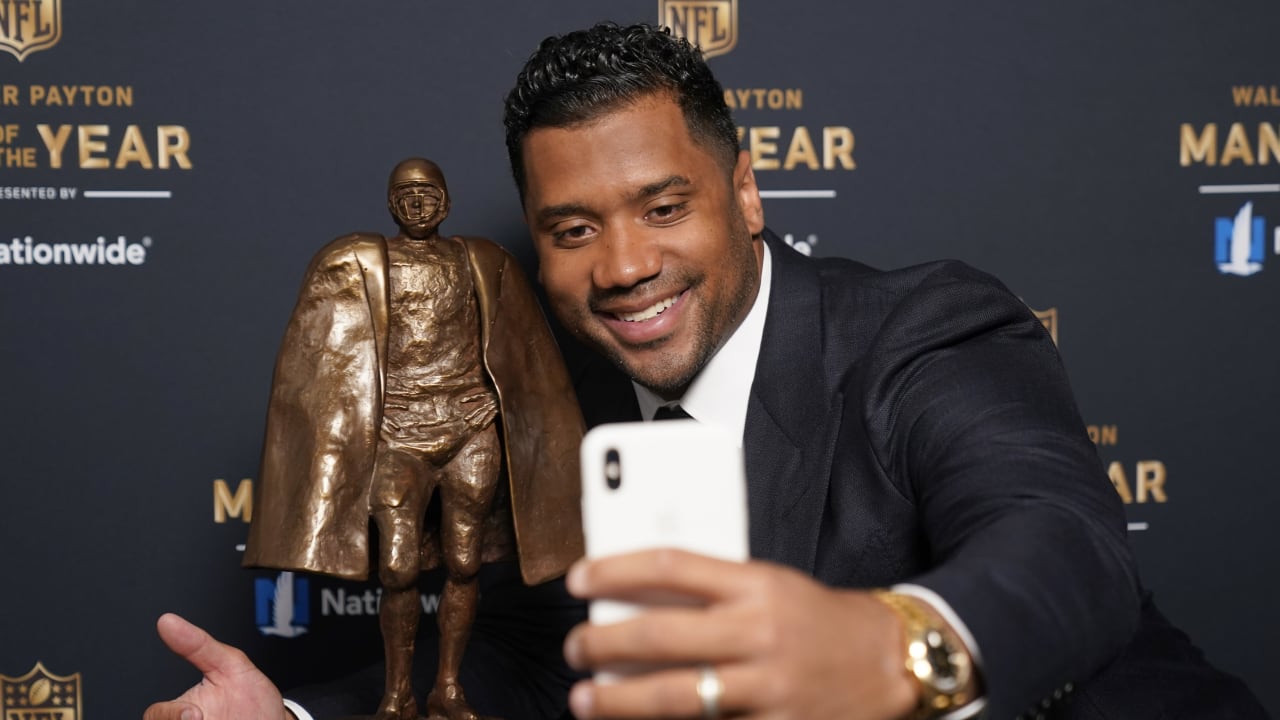 NFL Honors 2021 results: Packers' Aaron Rodgers wins NFL MVP, Seahawks'  Russell Wilson wins Walter Payton Man of the Year 