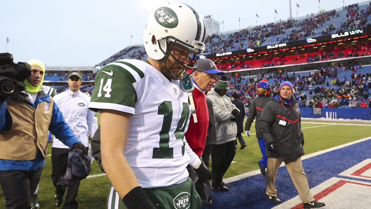 Jets lose grip on playoffs in seasonending loss to Bills