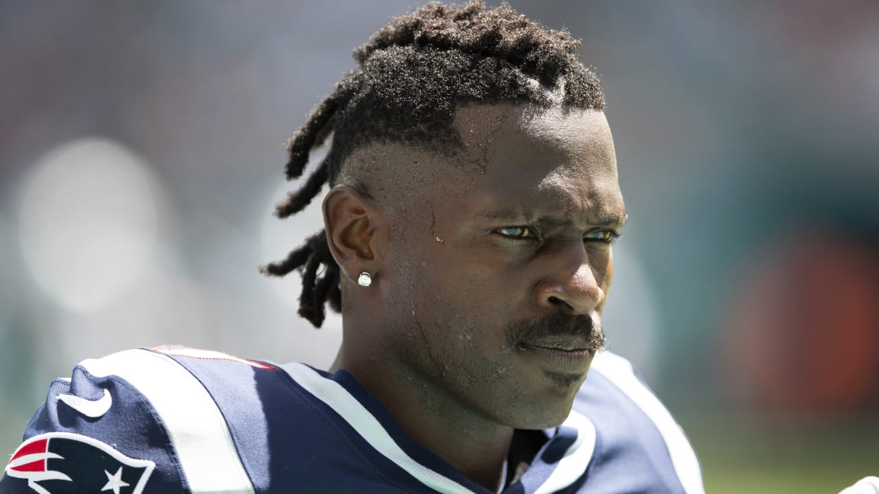 Von Miller was spotted in a unique haircut in the season opener against the LA  Rams.