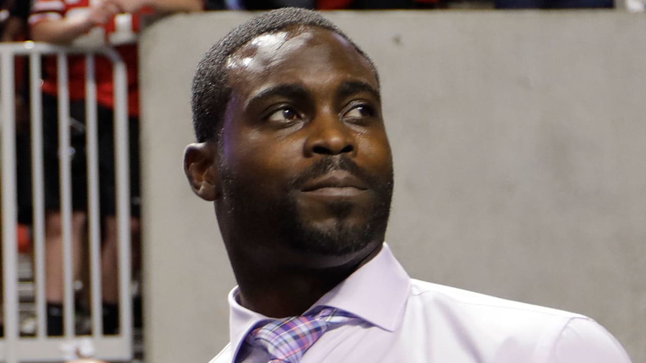 Michael Vick hired as an NFL analyst by Fox Sports - Los Angeles Times