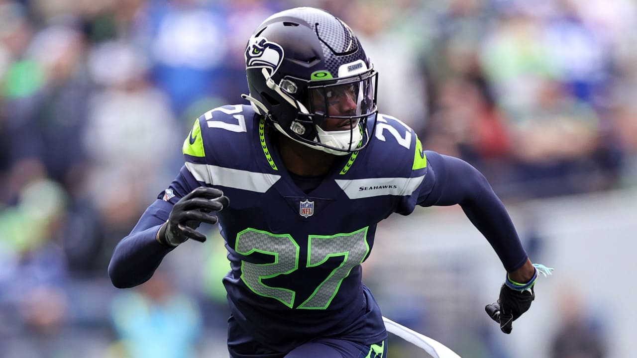 Seattle Seahawks cornerback Tariq Woolen (27) against the Los