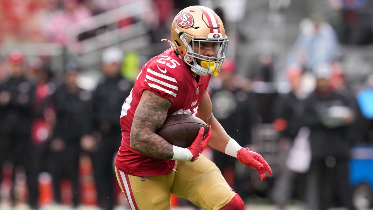 49ers RB playing time: Elijah Mitchell snap count vs. Giants