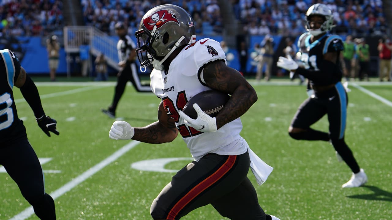 Ke'Shawn Vaughn of the Tampa Bay Buccaneers rushes the ball