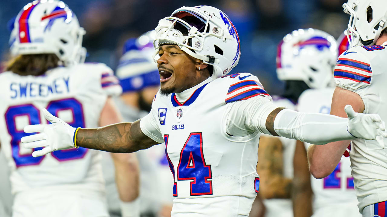 Diggs not at Bills' mandatory minicamp, McDermott 'very concerned'