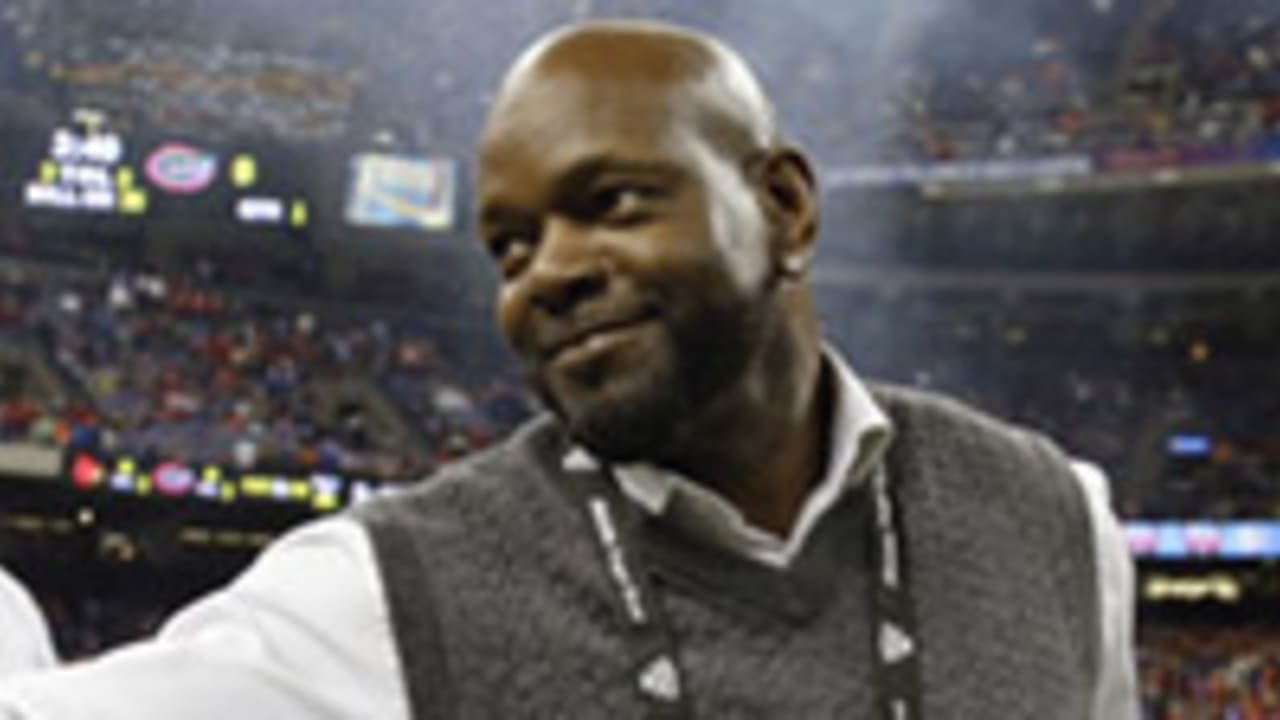 emmitt-smith-013113-spot.jpg