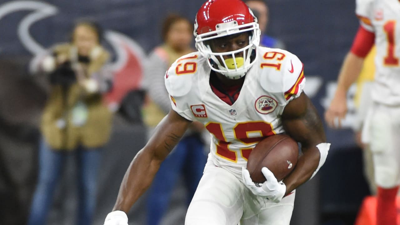 Jeremy Maclin-160108-Spot.jpg
