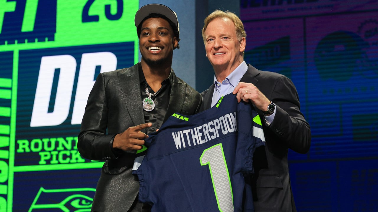 Sunday Night Football on NBC on Twitter: With the 5th pick in the 2023  #NFLDraft, the Seattle Seahawks pick CB Devon Witherspoon.   / X