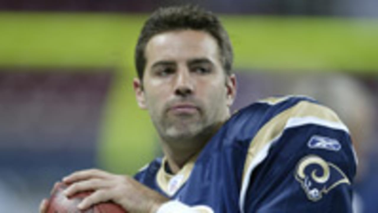 Today in sports: Kurt Warner, former stock boy and arena football player,  wins Super Bowl 