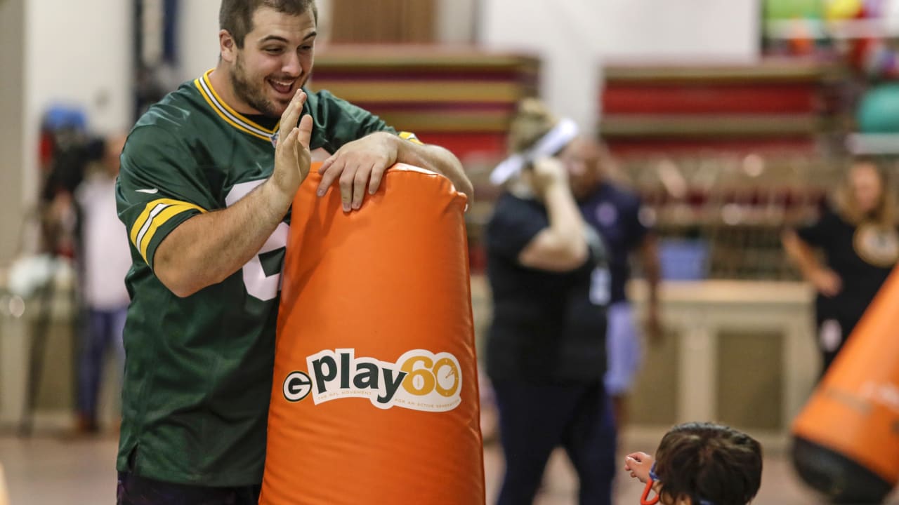 Corey Linsley is Packers' nominee for Walter Payton NFL Man of the Year  award