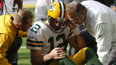 Vikings top Packers 23-10 after Aaron Rodgers suffers broken collarbone