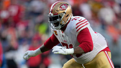 49ers' Trent Williams exits practice with knee issue