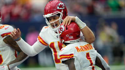 Chiefs Clinch AFC West Title, Outwilling Texans In Tough OT Battle – Chiefs  Focus All Sports Network