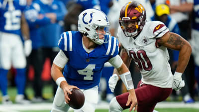 INDIANAPOLIS, IN - OCTOBER 17: Indianapolis Colts Quarterback Sam