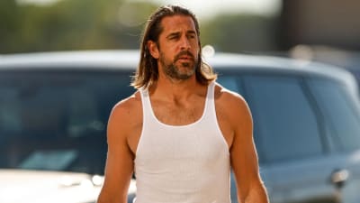 Aaron Rodgers Goes Full Blown 'Con Air' Walking Into Training Camp