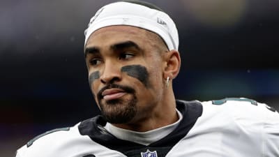 Eagles quarterback Jalen Hurts could miss next two games with sprained  shoulder, NFL sources say