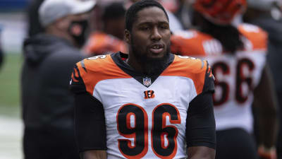 Carlos Dunlap posts video from NFL Salute to Service