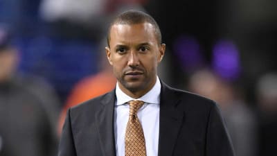 Executive vice-president Sashi Brown watches before an NFL football game  between the Jacksonville Jaguars and the Cleveland Browns, Sunday, Nov. 19,  2017, in Cleveland. (AP Photo/Ron Schwane Stock Photo - Alamy