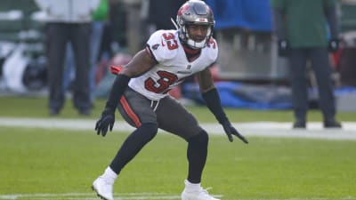 Tampa Bay Buccaneers free safety Jordan Whitehead (33) lines up on defense  during an NFL football game against the Carolina Panthers, Sunday, Dec. 26,  2021, in Charlotte, N.C. (AP Photo/Brian Westerholt Stock