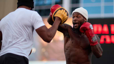 Le'Veon Bell loses pro boxing match - NBC Sports