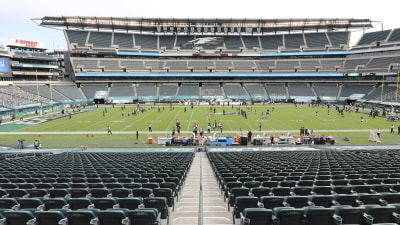 Philadelphia Eagles fans return to Lincoln Financial Field during  coronavirus pandemic