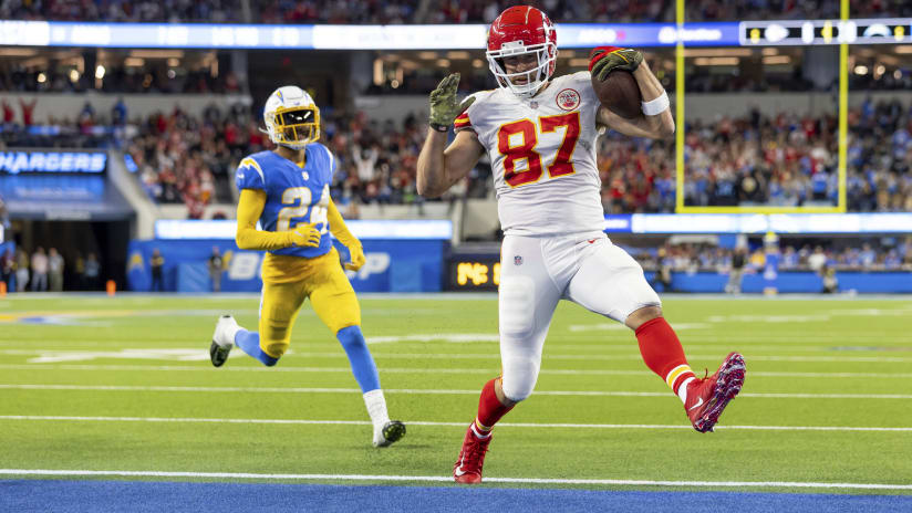 NFL Week 11: Travis Kelce, Marcus Jones, Cordarrelle Patterson - InsideHook