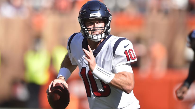 Texans HC Lovie Smith announces Davis Mills will return as starting QB vs.  Cowboys in Week 14