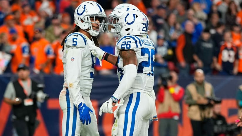 Denver Broncos quarterback Russell Wilson (3) calls a play against the Indianapolis  Colts during the second half of an NFL football game, Thursday, Oct. 6,  2022, in Denver. (AP Photo/David Zalubowski Stock