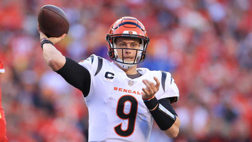 Matthew Stafford's pregame outfit was exact opposite of Joe Burrow's