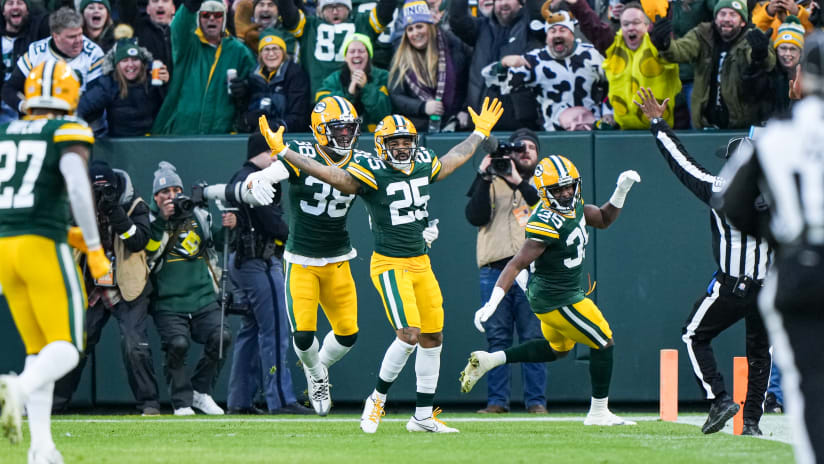 Giant thrillers! New York ousts Super Bowl champion Packers with