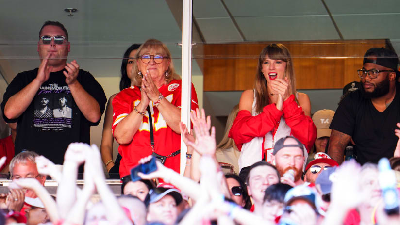 Travis Kelce Merch Sales Soared Fivefold After Taylor Swift Watched NFL Game