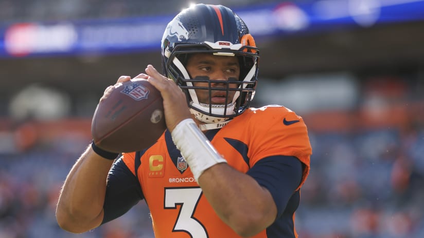 Broncos QB Russell Wilson underwent right knee surgery, expected to be fine  for OTAs