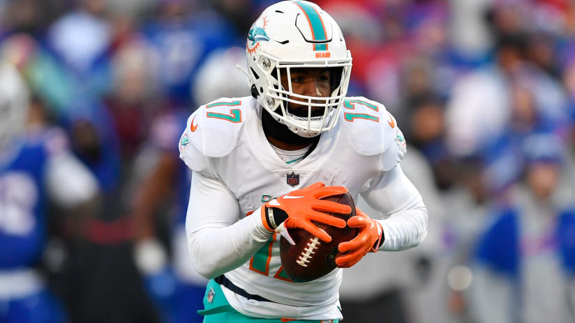 Miami Dolphins running back Jeff Wilson Jr. (23) runs on the field during  the first half of an NFL football game against the New York Jets, Sunday,  Jan. 8, 2023, in Miami