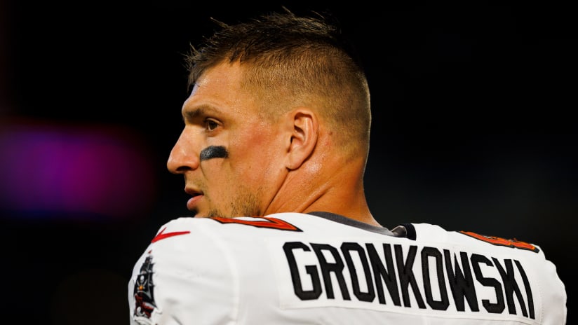 Tom Brady hopeful Rob Gronkowski continues to play despite QB's retirement:  'He can certainly do it'