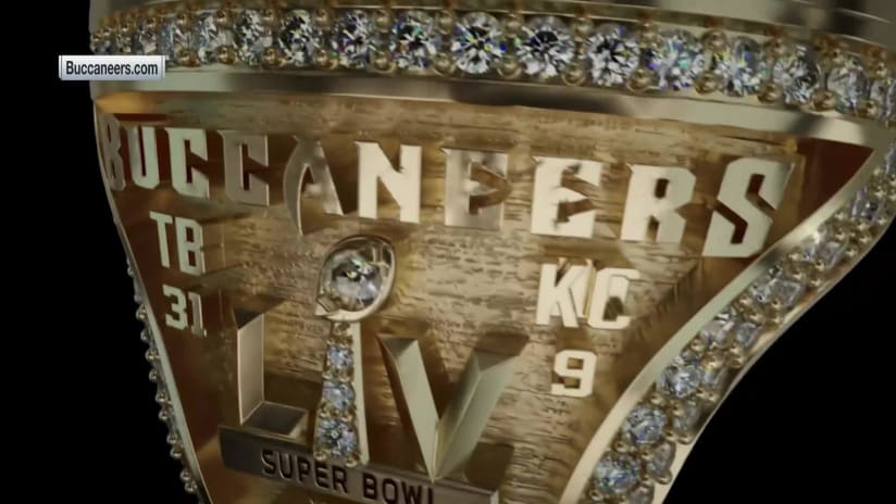 Tom Brady and Buccaneers Get 319 Diamond Super Bowl Rings