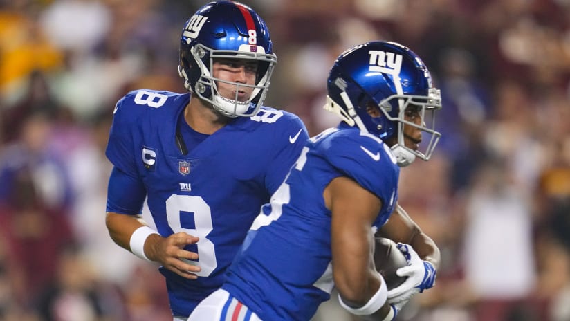 Giants ravaged by injuries, lose Barkley, Jones, Golladay in loss to Cowboys