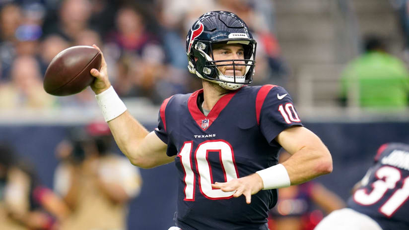 Texans HC Lovie Smith announces Davis Mills will return as starting QB vs.  Cowboys in Week 14