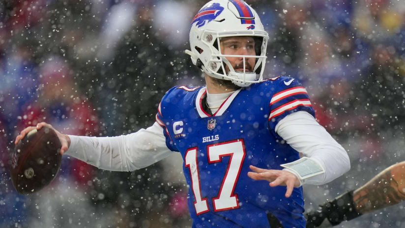 Patrick Mahomes's Chiefs outduel Josh Allen's Bills in an instant classic -  Sports Illustrated