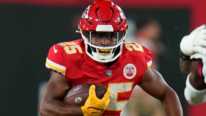 Chiefs' Andy Reid on Clyde Edwards-Helaire at OTAs: 'He looks great'