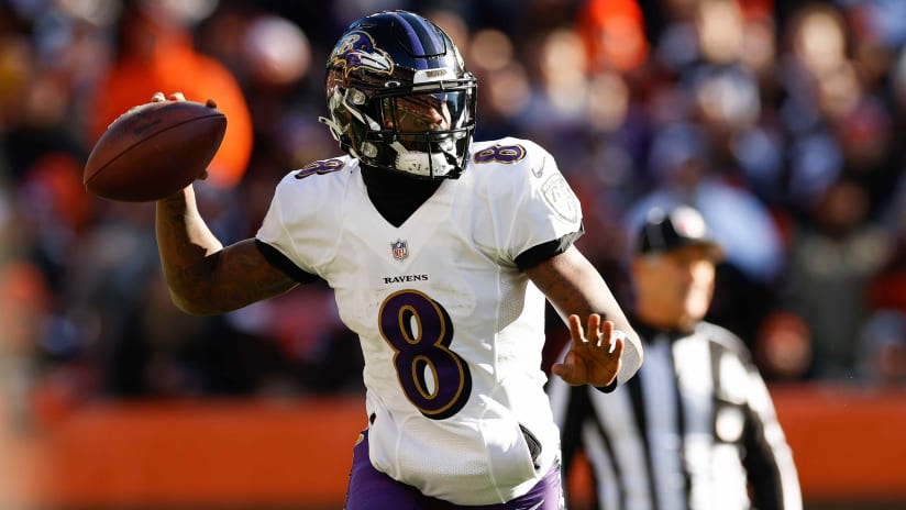 Ravens' HC John Harbaugh announced that QB Lamar Jackson will not play in  Baltimore's next preseason game Sunday at Arizona.