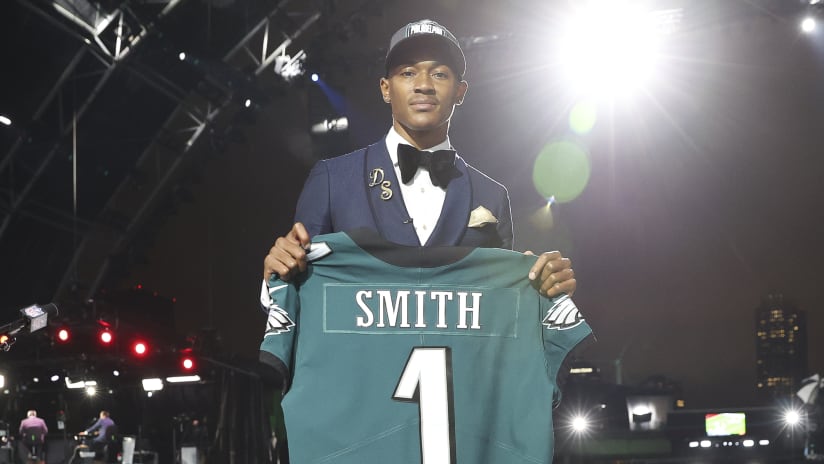 DeVonta Smith, Landon Dickerson get jersey numbers for Eagles