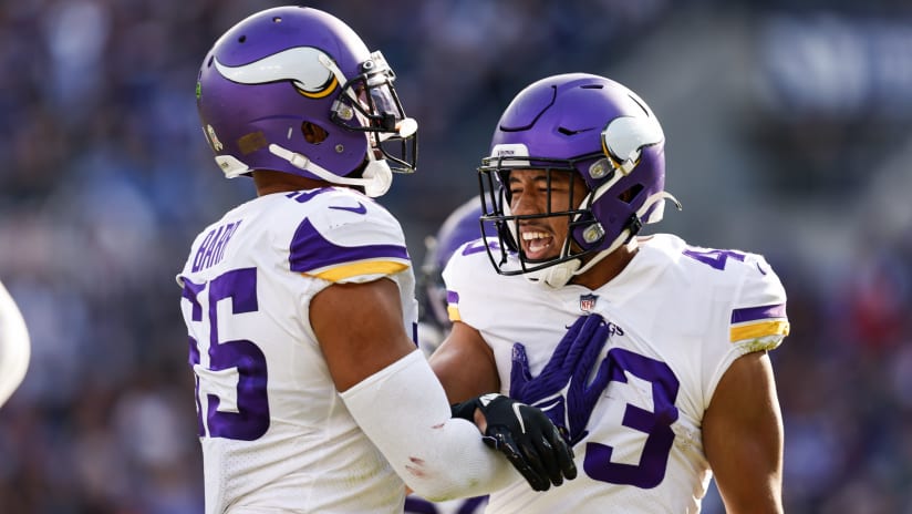 Former Vikings LB Anthony Barr inks one-year deal with Cowboys, UNDISPUTED