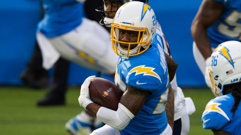 Denzel Perryman ready to spark Chargers defense after preseason