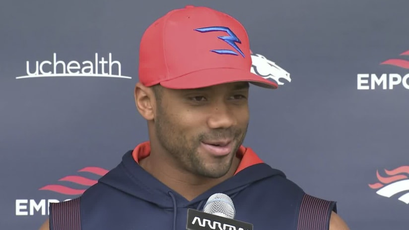 Analyst: Broncos are playoff bound with Russell Wilson