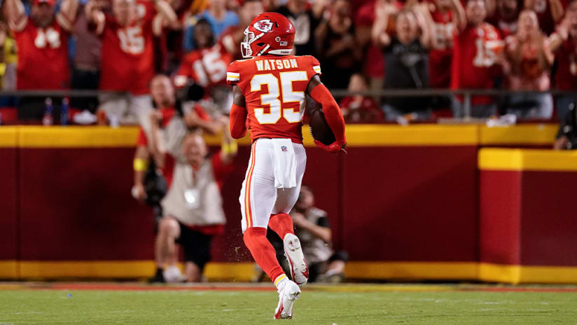 Dude Perfect crew reacts to Kansas City Chiefs rookie cornerback Jaylen  Watson's 99-yard go-ahead pick-six