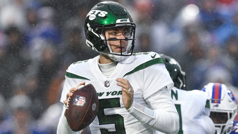 Jets' White cleared by docs, will start at QB on Sunday