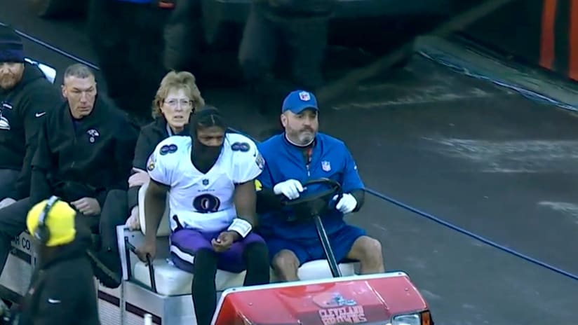 Injured Baltimore Ravens quarterback Lamar Jackson walks off the field  after the Ravens defeated the Atlanta Falcons, 17-9, at M&T Bank Stadium on  Dec. 24, 2022, in Baltimore. (Kenneth K. Lam/Baltimore Sun/TNS)